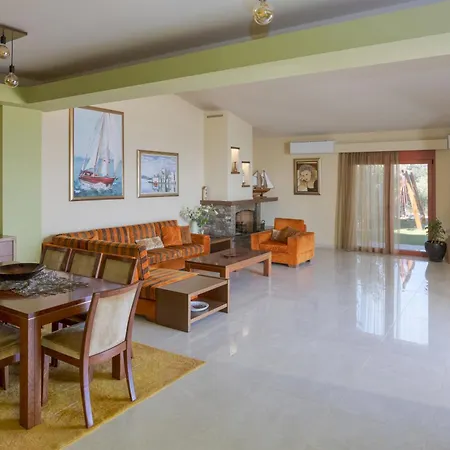 Alexandros Villa *